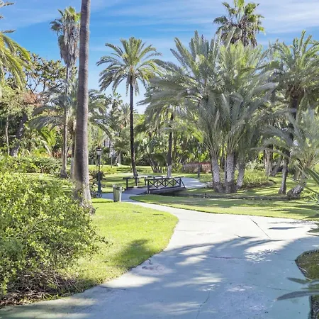 Espacioso En 1ª Linea De Playa Appartamento Marbella